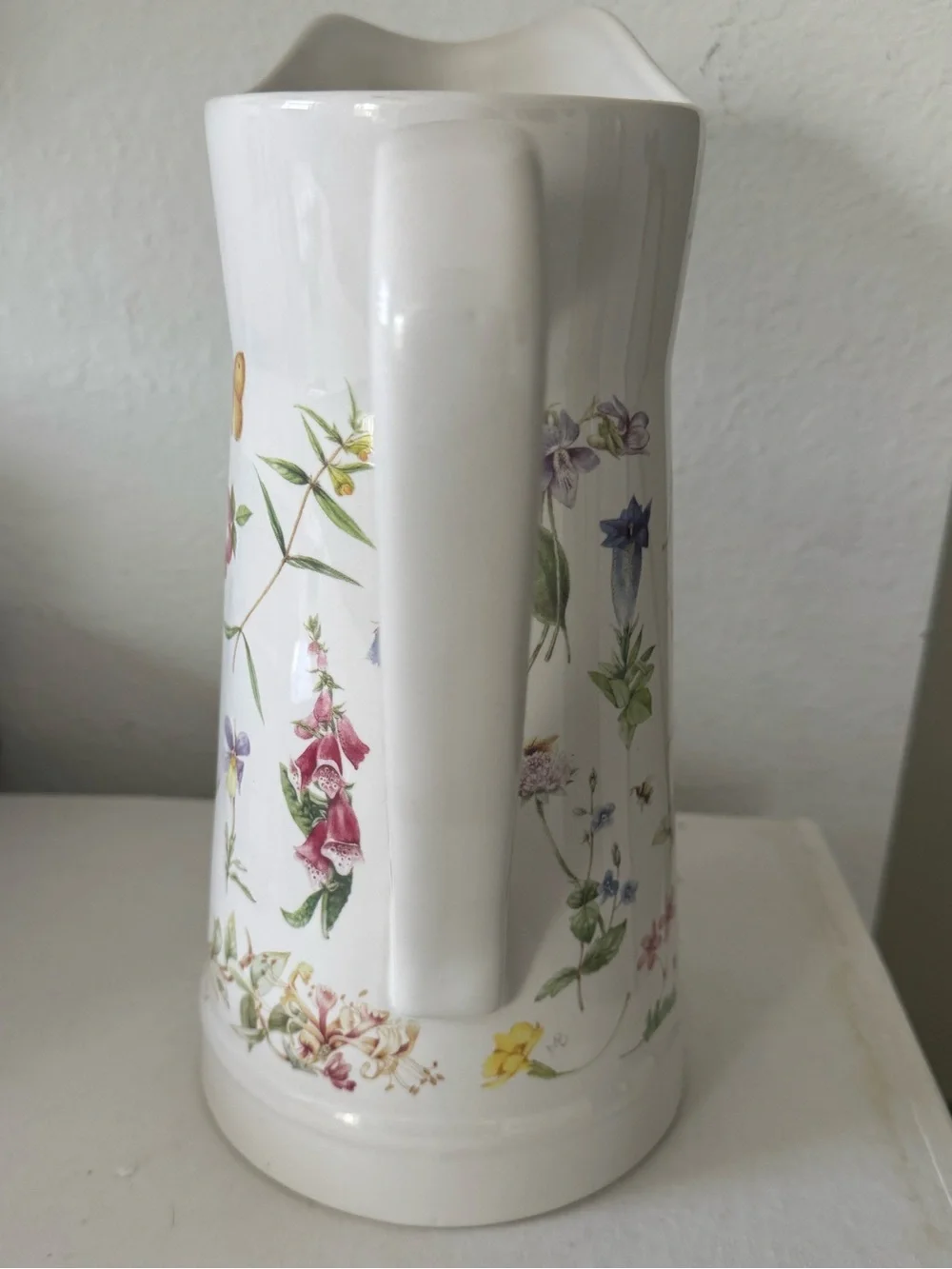 1999 Hallmark Marjolein Bastin Wildflowers & Butterflies Porcelain Pitcher